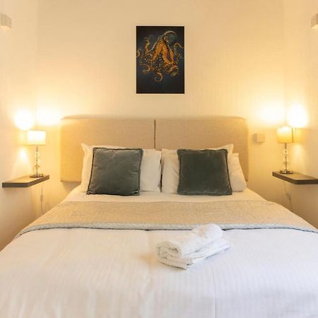 טורקוואי **Sunny And Bright, Thatchers Rock One Bed Beach Front Apartment*** מראה חיצוני תמונה