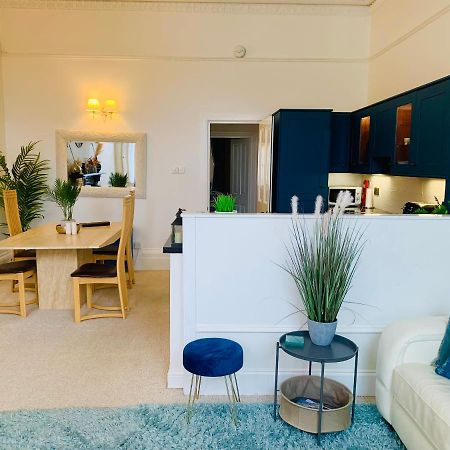 טורקוואי **Sunny And Bright, Thatchers Rock One Bed Beach Front Apartment*** מראה חיצוני תמונה