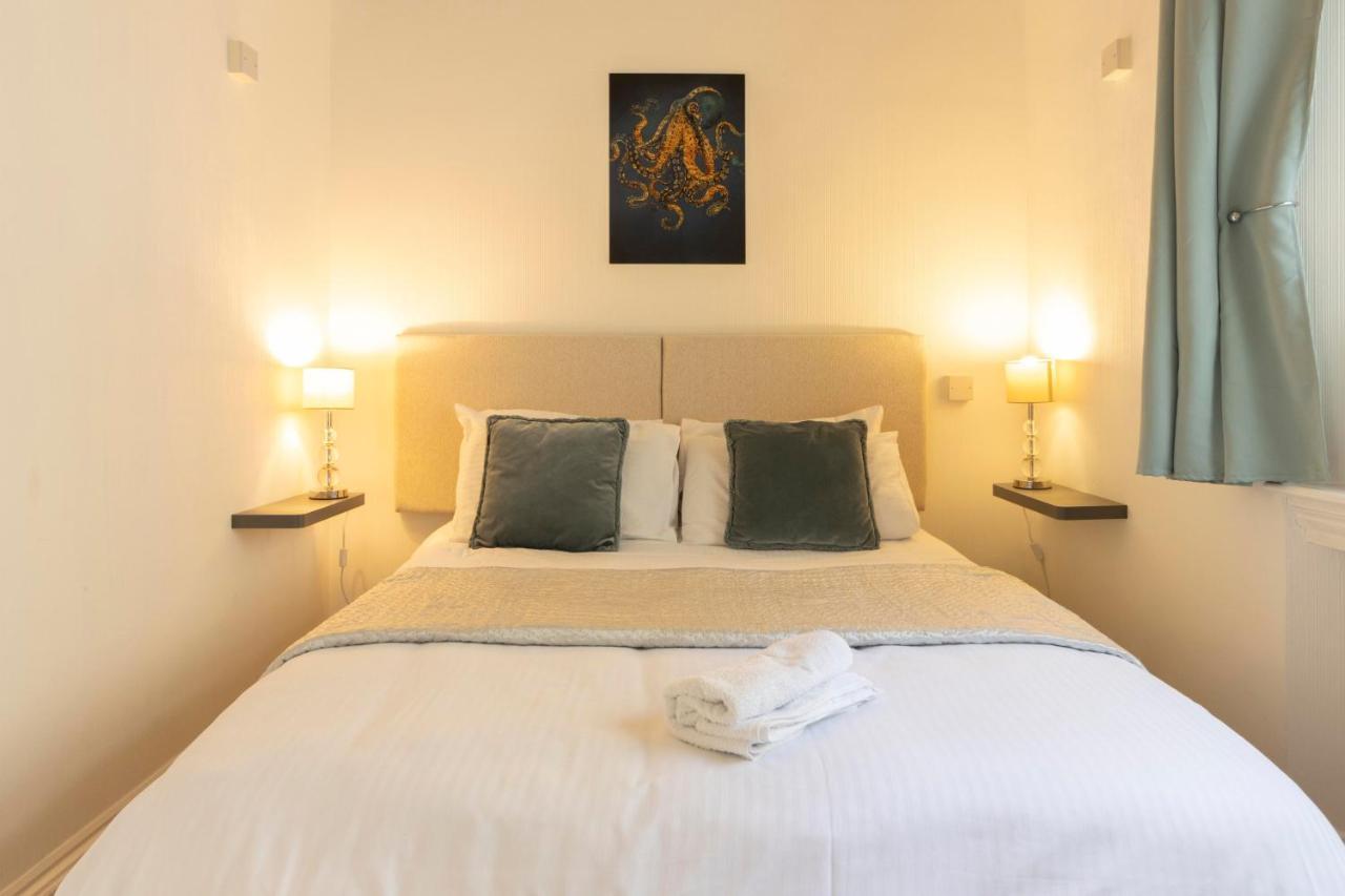 טורקוואי **Sunny And Bright, Thatchers Rock One Bed Beach Front Apartment*** מראה חיצוני תמונה