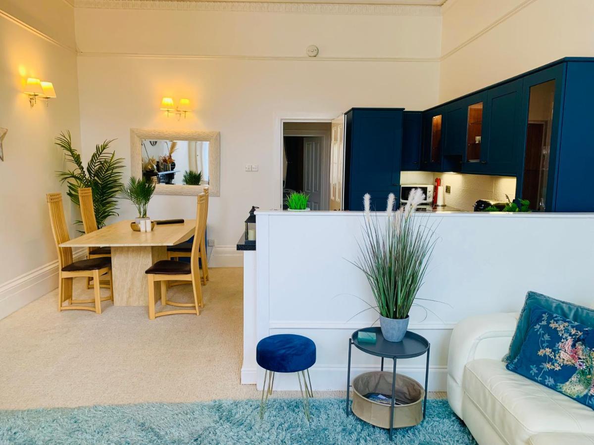 טורקוואי **Sunny And Bright, Thatchers Rock One Bed Beach Front Apartment*** מראה חיצוני תמונה