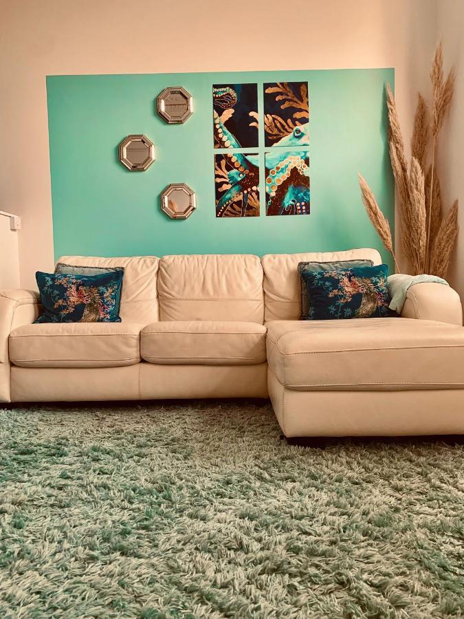 טורקוואי **Sunny And Bright, Thatchers Rock One Bed Beach Front Apartment*** מראה חיצוני תמונה