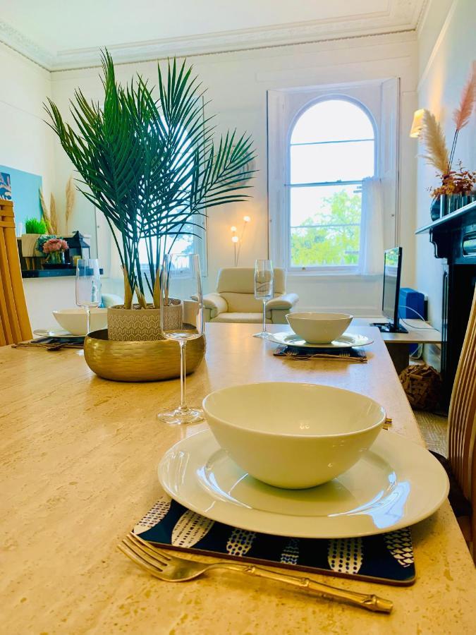 טורקוואי **Sunny And Bright, Thatchers Rock One Bed Beach Front Apartment*** מראה חיצוני תמונה